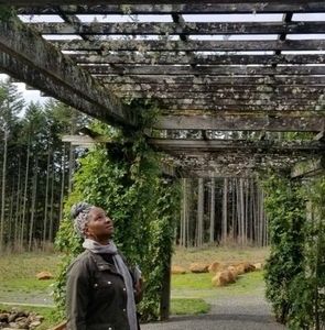 Meet your Posher, Vanessa